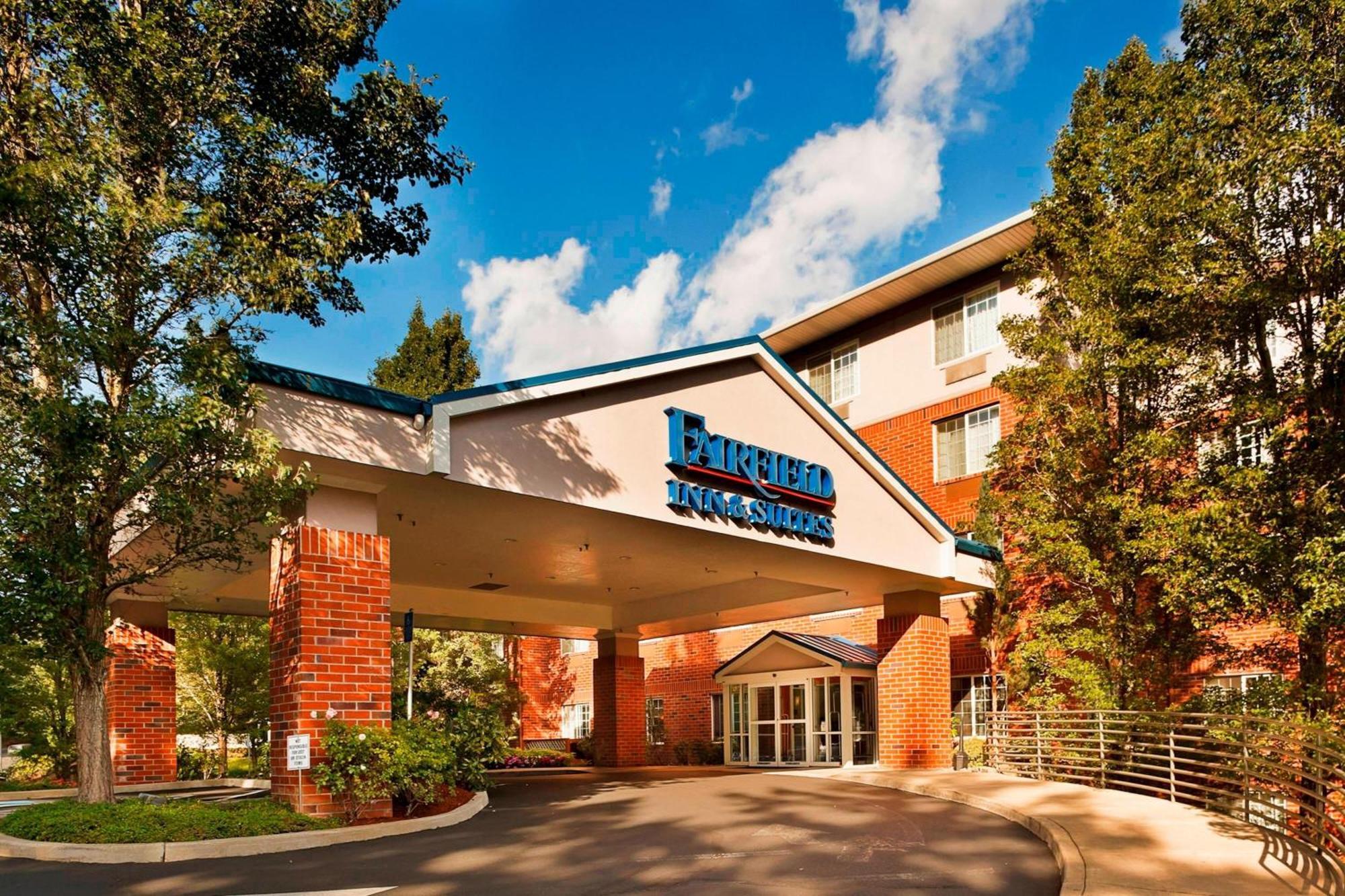 Fairfield Inn & Suites Portland South/Lake Oswego Exterior photo